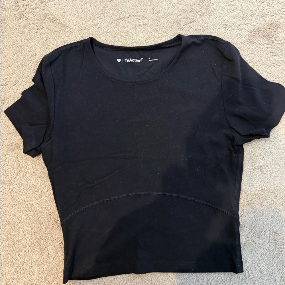 aritzia black cropped fitted shirt